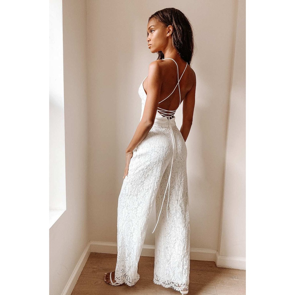 NEW Lulus‎ All About Tonight White Lace Wide-Leg Lace-Up Jumpsuit Medium - Picture 3 of 10